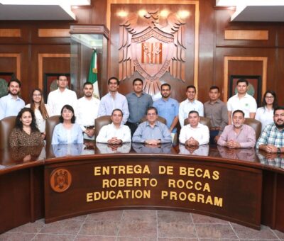 Entregan becas a estudiantes destacados de las ingenierías