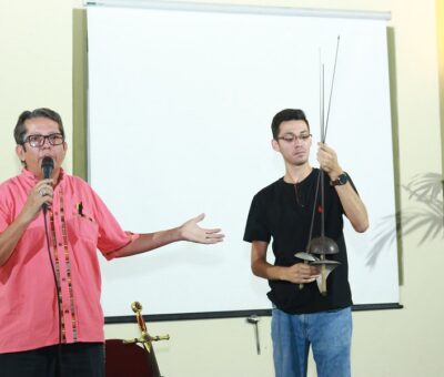 Charla sobre armas blancas y defensa del honor en la literatura, en el MUAP