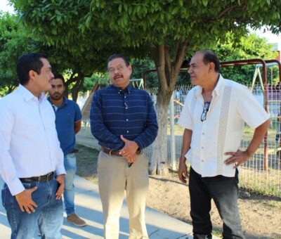 Antorcha Campesina agradece a Kike Rojas Techumbre de cancha en la colonia Pablo Silva