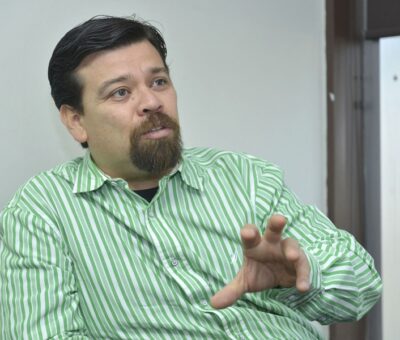 Trabajo y disciplina, esenciales para lograr una obra: Rogelio Guedea