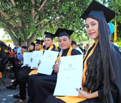 Nos enseñaron no sólo a pensar en  grande, sino a ser grandes: Egresada