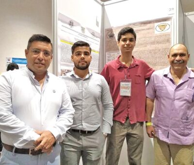 Presentan alumnos de la UdeC proyectos de investigación en congreso nacional