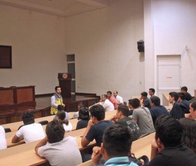 Conocen estudiantes cómo crear espacios laborales seguros