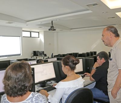 Capacitan a profesores de Manzanillo en análisis de mapas geoespaciales