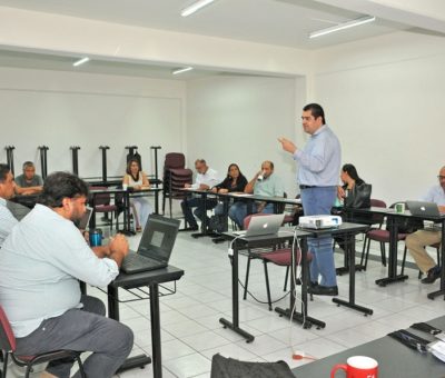 Imparten curso sobre derechos de autor en el contexto académico