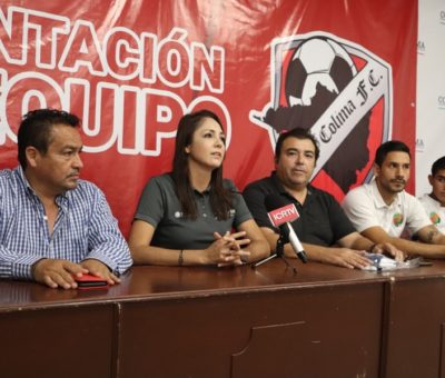 Presenta Incode al equipo de futbol Real Colima
