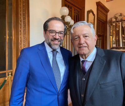 Gobernador se alinea con el presidente de México a favor del INSABI