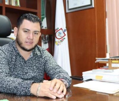 Alcalde Salvador Bueno donará la mitad de su salario