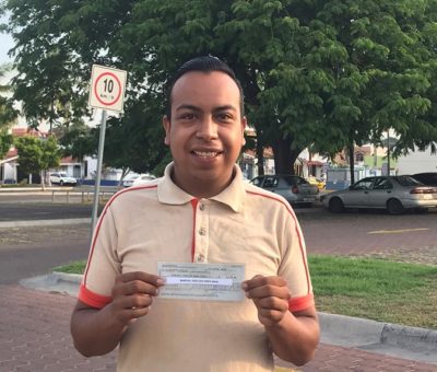 Entrega FEUC 22 becas de inscripción a estudiantes de licenciatura