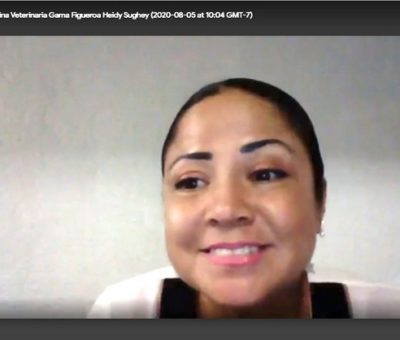 Egresada se titula con investigación asesorada por dos universidades