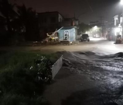 Nuevamente a Manzanillo azota fuerte lluvia y genera inundaciones