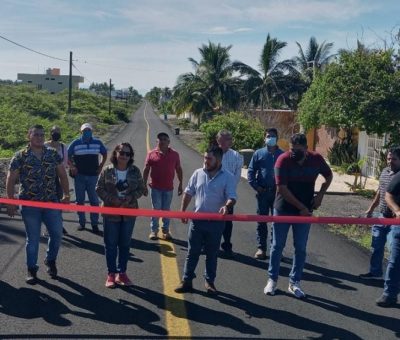 Entregan obra de rehabilitación de carretera Cuyutlán – Tortugario