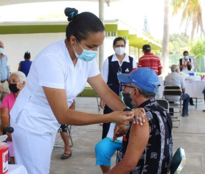 Reportan avance del 79% en vacunación contra Covid-19