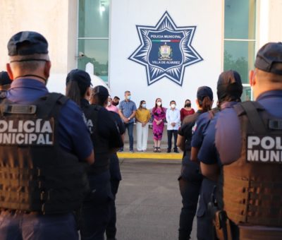 Entrega Tey Gutiérrez uniformes y equipo táctico a cuerpos policiacos