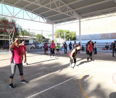 Entrega Ayuntamiento de Colima primer cancha techada en menos de 6 meses