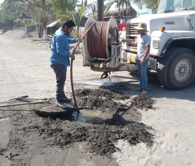 COMAPAT realiza acciones de mantenimiento y limpieza de la red de drenaje y plantas de tratamiento en zona de playas