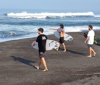 Por sus olas, Pascuales es de las cuatro mejores playas del mundo para el Surf: Edgar Alvarez