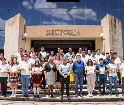 Reconocen a ganadores de Concursos Académicos del Nivel Medio Superior