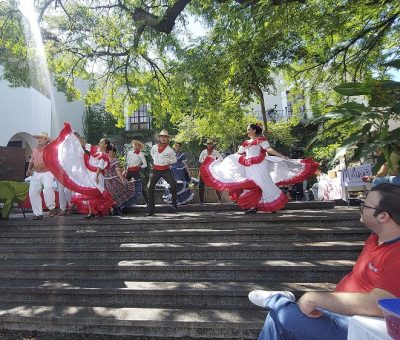 Realizan tianguis itinerante La Comuna, en Nogueras