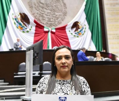 Reitera Julia Jiménez disposición de trabajar para recuperar la paz en el Puerto de Manzanillo