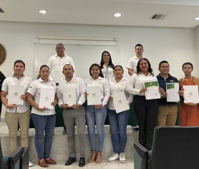 Capacita Universidad a representantes sindicales de la CROC, en Manzanillo