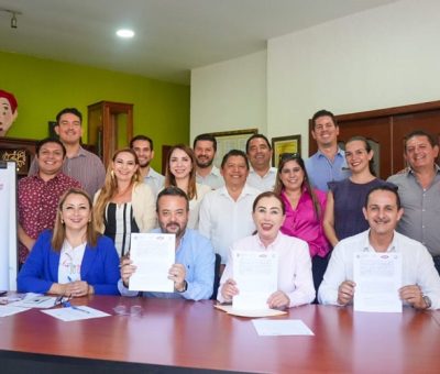 Firma Tey acuerdo con CANADEVI y CMIC para desazolvar el Pereyra