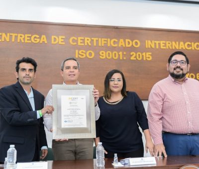 Recibe UdeC 27 certificados internacionales ISO 9001:2015