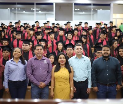 El mejor camino para el ser humano es la educación: Ana María Gallardo