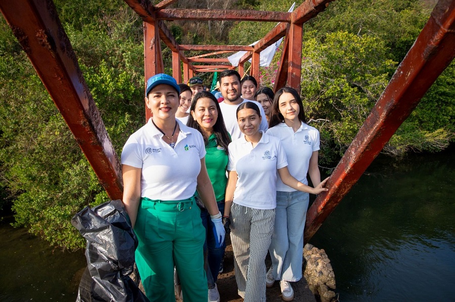Se suma UdeC a los Tequios por la Tierra con jornadas de limpieza y trabajo comunitario