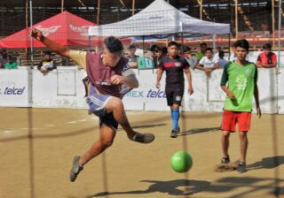 Malecón Pascuales tendrá Street Soccer Playero Goleando las Adicciones