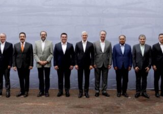 Gobernadores priistas forman bloque para influir en la elección de dirigencia de su partido