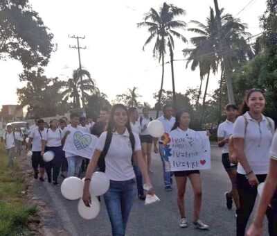 Realizan bicipaseo y caminata por la paz, en Manzanillo
