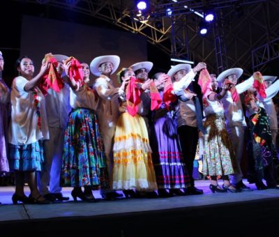 Con la muestra del folklor de Guerrero inician los eventos culturales de la Feria