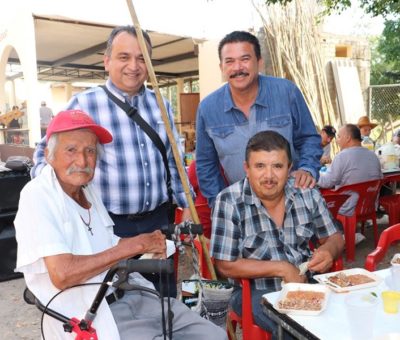 Felipe Cruz Agradece a Tabladeros por la Construcción y Entrega de La Petatera    