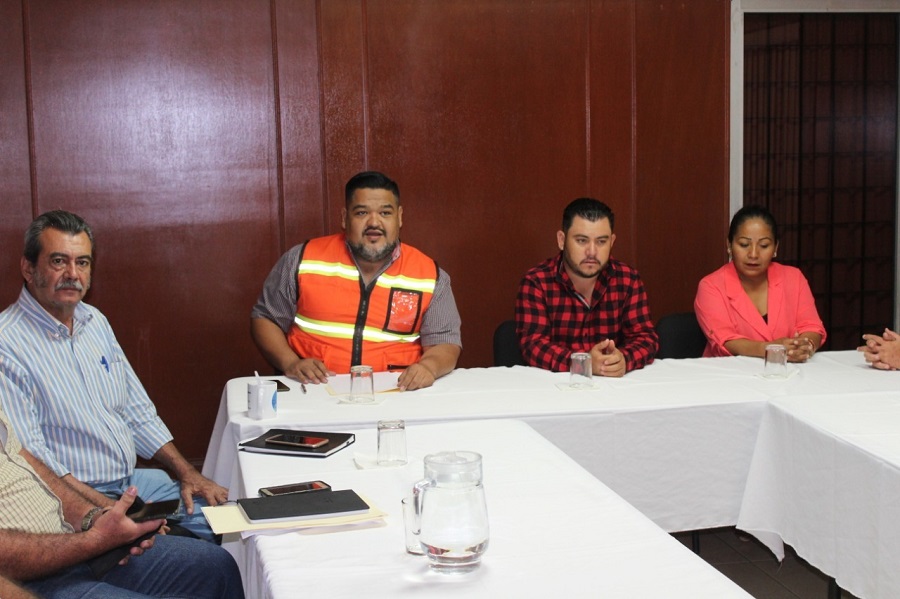 Cierran playas de Armería a partir del viernes a las 18 horas: Salvador Bueno