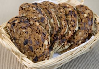 Tan solo 40 gramos de pasitas a diario pueden mejorar tu vida