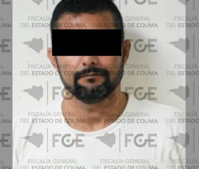 En Tecomán, lo detienen en posesión de un arma larga y droga