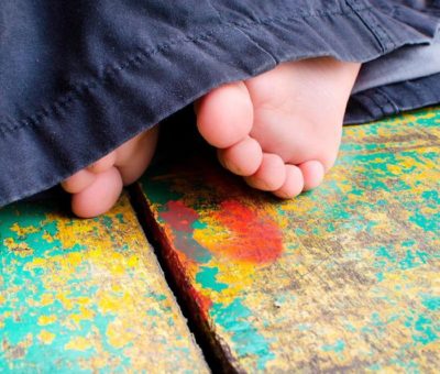 Abuelo asesina a su nieta a puñaladas y en recado acepta la culpa