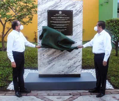 Rinden homenaje a personal del sector salud por su lucha contra la pandemia