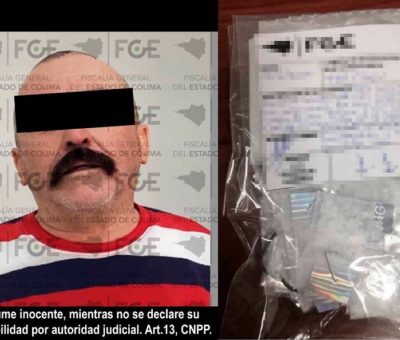 En Comala, a un hombre le aseguran 42 envoltorios con droga
