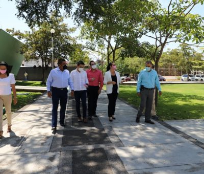 Entregan cubrebocas alusivos al Día Internacional de la Mujer