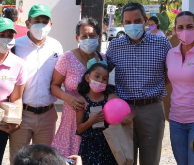 Festejan con emociones a los hijos e hijas de universitarios