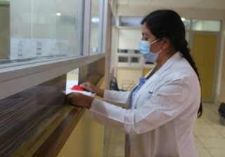 Este viernes 12 casos nuevos y un deceso por Covid-19