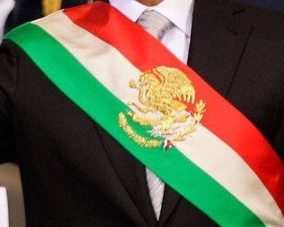 Adelantar destapes para la presidencia de México, gran riesgo de pérdida de poder político