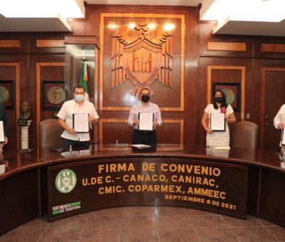 Firma UdeC convenios de colaboración con cámaras empresariales de Colima