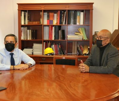 Gestiona rector apoyos para mejorar infraestructura cultural universitaria