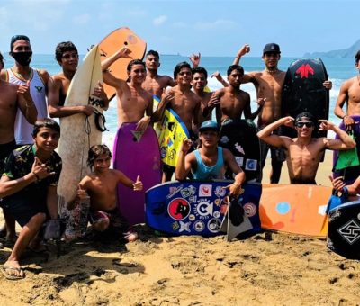 Clasifican surfistas colimenses a Nacionales Conade 2021