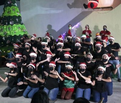 Celebran la navidad en el campus Manzanillo