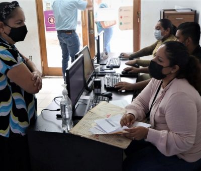 Ayuntamiento de Manzanillo lleva trámites del Registro Civil gratuitos a comunidades