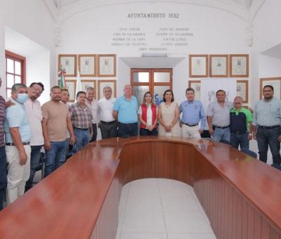 Ayuntamiento de Colima suma a transportistas a plan de rehabilitación de calles